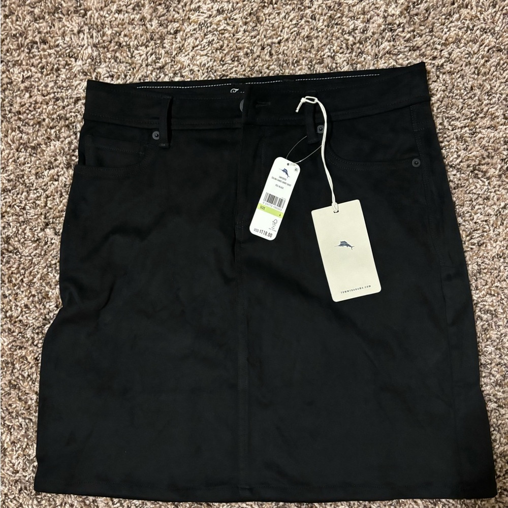 Chic Black Mini Skirt